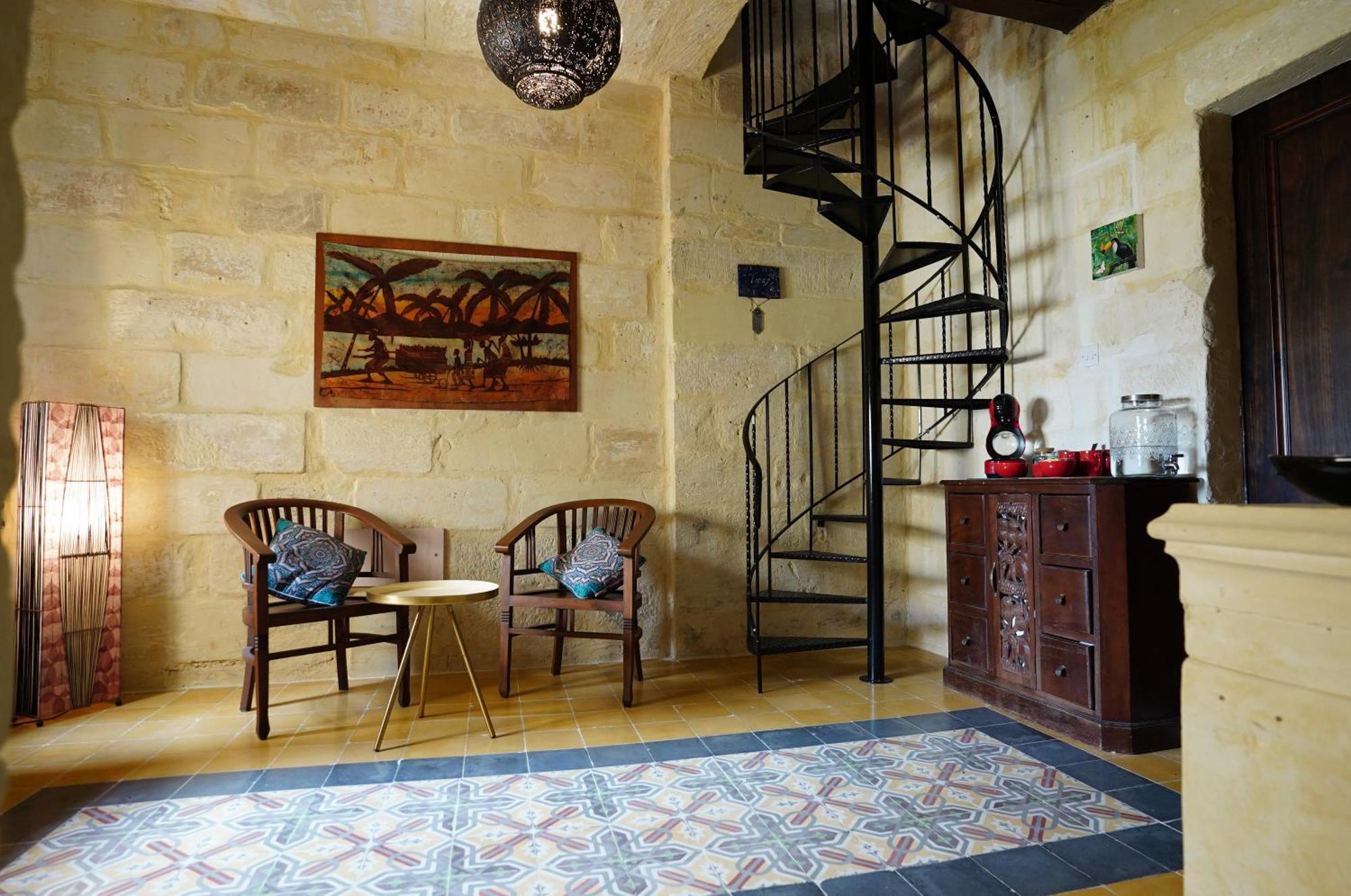 The Stonehouse Bed & Breakfast Saint Julian's Ngoại thất bức ảnh