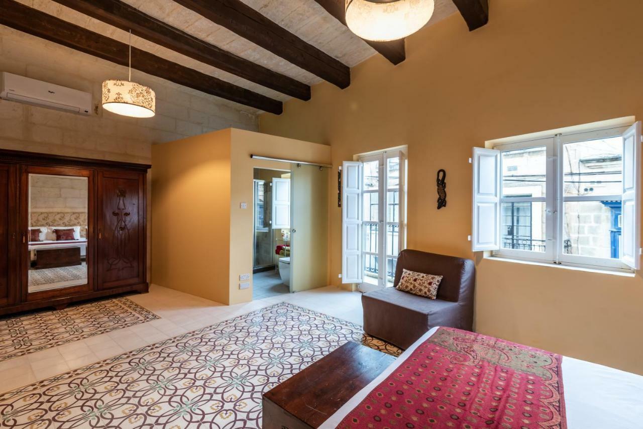 The Stonehouse Bed & Breakfast Saint Julian's Ngoại thất bức ảnh